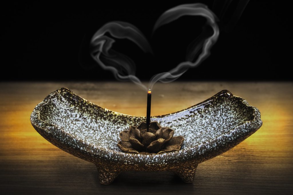 Incense Smoke Love Loving Kindness  - truthseeker08 / Pixabay